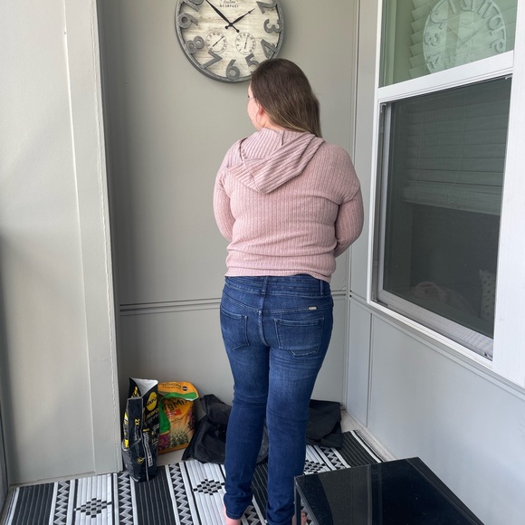 Light purple hoodie - Picture 2 of 4